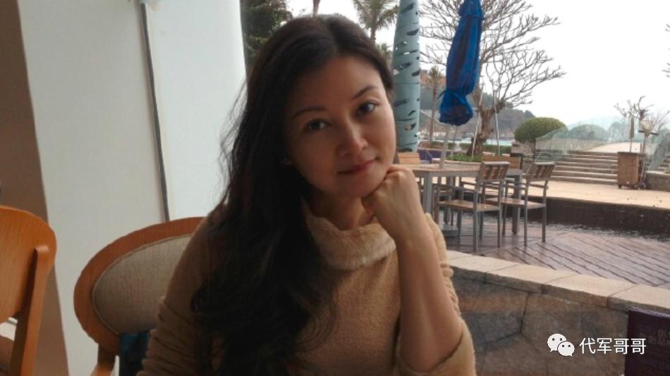 朱晓琳|她15岁靠一首歌红遍全国，却在巅峰期淡出，如今到底去了哪？