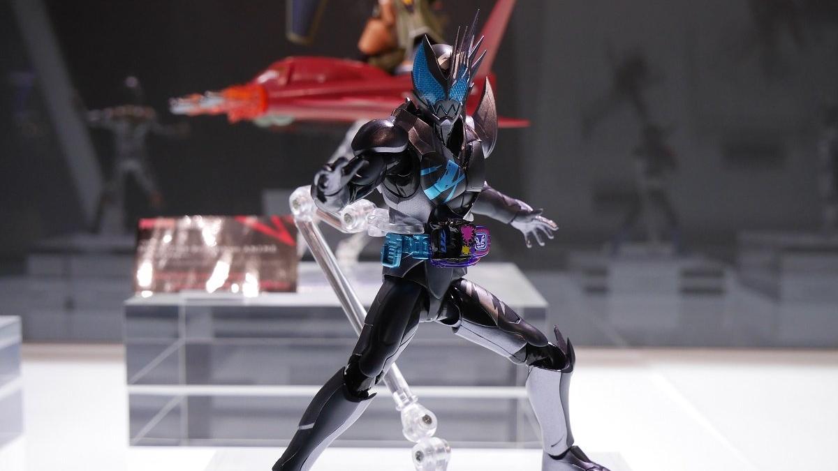 acgn漫评|劫持礼拜四和无色全凯撒shf公开：黑色战士专场，劫持形态还是帅