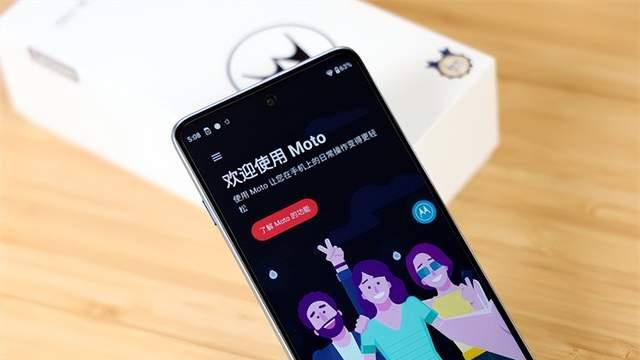 摩托罗拉|618购买手机哪款更超值，骁龙8旗舰首选摩托罗拉这两款