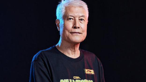 辽宁男篮|终于破案了！辽篮冠军照为啥没有郭艾伦？官微7字回应，勿过分解读