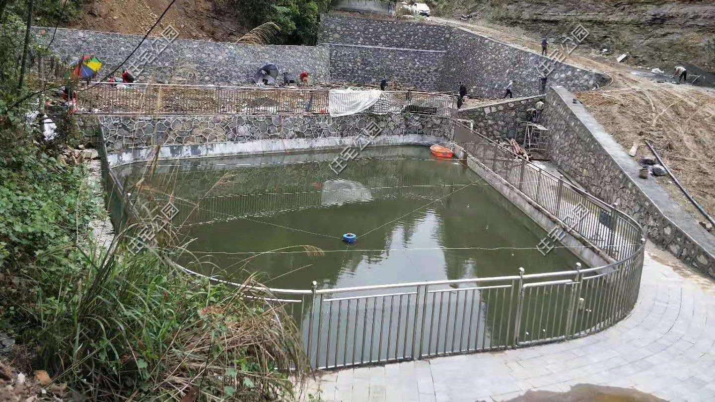 晒家｜花30万建一栋中式三合院，就能过上陶渊明诗中的生活？