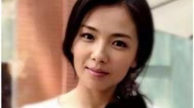 参观刘涛住的豪宅，家里装修得金碧辉煌，看着像个古代宫殿