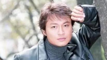 马景涛|马景涛：演技浮夸却受琼瑶盛赞，妻子和前女友们，为何都离他而去