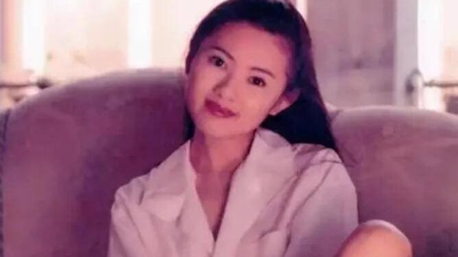 李现|一代影后李丽珍被闺蜜曝丑闻、前程尽毁，56岁和女儿相依为命