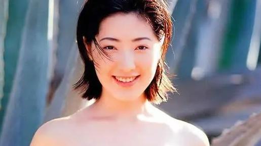 杨思敏|19岁一炮而红，28岁住千万豪宅，“潘金莲”杨思敏，如今却卖拉面