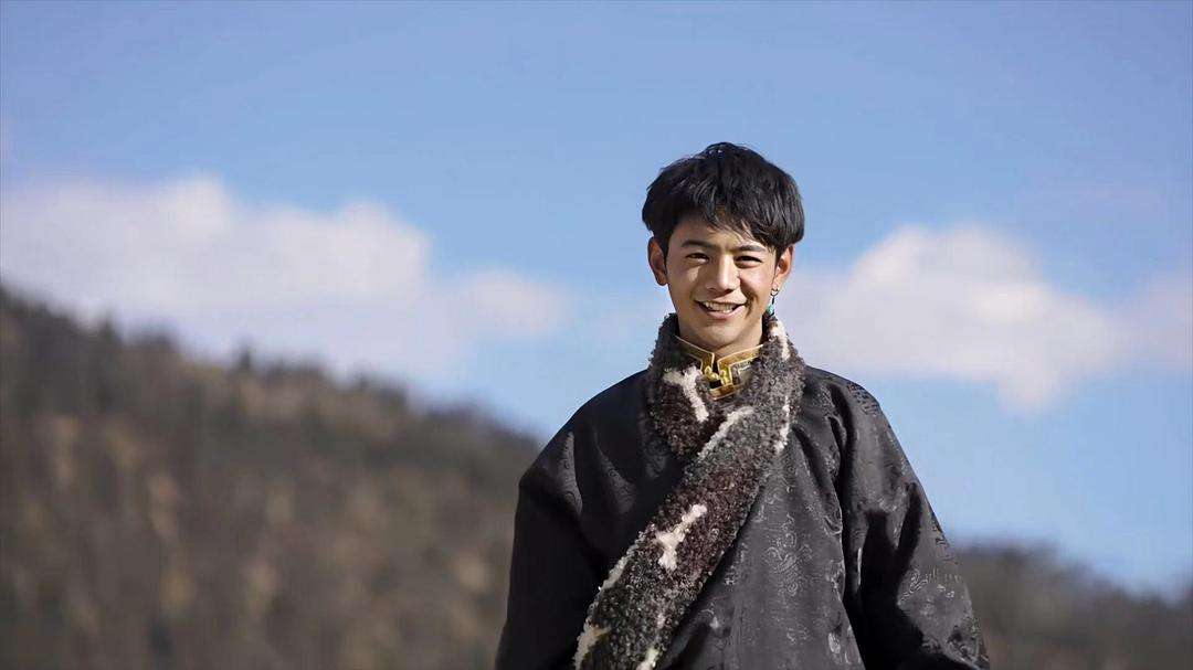 明星|丁真舅舅被曝婚内出轨，女粉丝被骗财骗色，网友：丁真另类塌房了