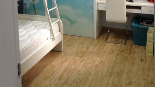 7万元装修的房子，朋友说衣柜好土，橱柜颜色好刺眼