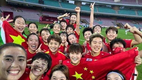 中国女足|中国女足将集训！3大赛程主力参赛，新首发11人来袭，贾秀全尴尬