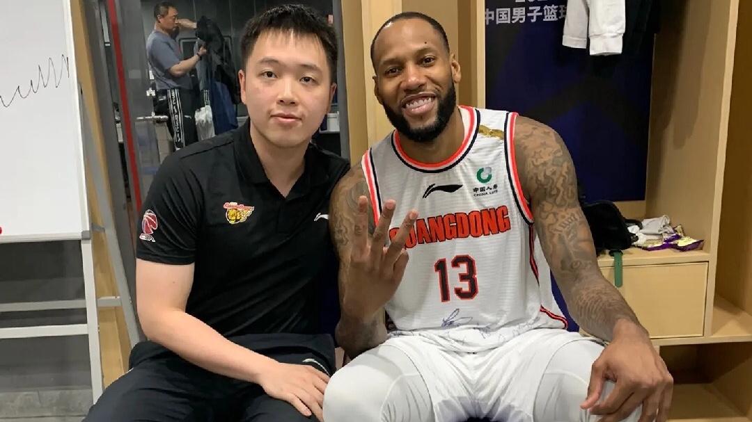 德雷蒙德·格林|留不住了？广东功臣外援两大迹象表明或难续约，朱芳雨该干活了