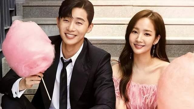 整容|男神收割机，大方承认整容，出道16年容貌体态好，36岁女神范十足