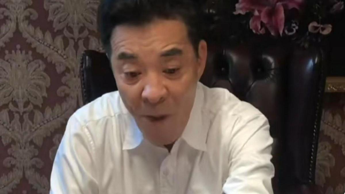 赵丽颖|赵丽颖晒剧组用餐照，与4名男演员一起吃饭，还被戏骨刘威投喂