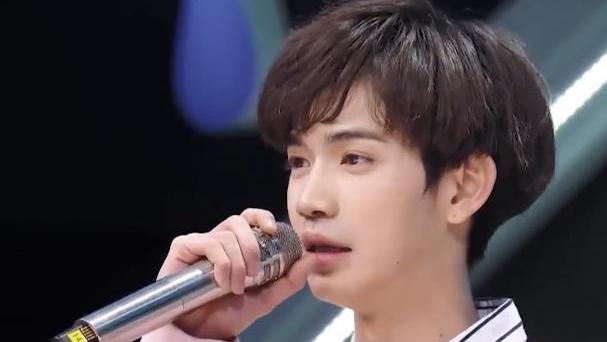 张艺兴|十八线偶像不尊重舞台，练习10天就想爆红，张艺兴发飙怒批滚出去