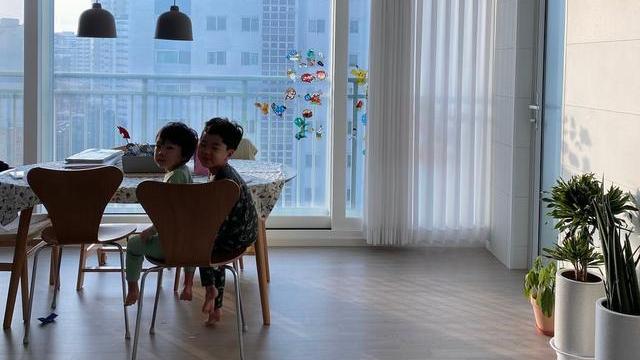 装修不是越奢侈越好，她家145㎡没几件家具，5年如一日越住越大！