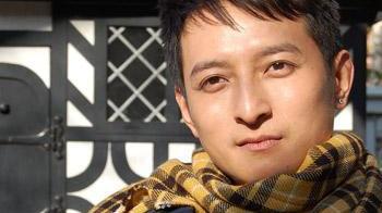 邓伦|维嘉妈妈周志东，忧心儿子的婚恋问题，更牵挂他的身体健康