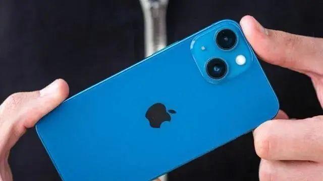 iPhone 13mini放到四千档，库克来真的！