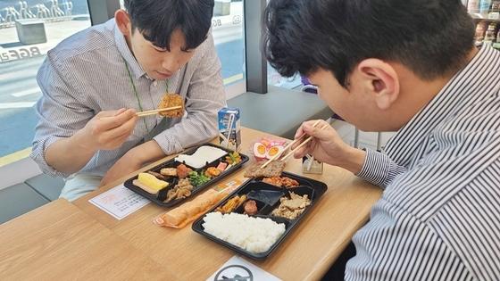 韩国夺取中国餐饮文化的背后，无数家的便利店变成中餐馆