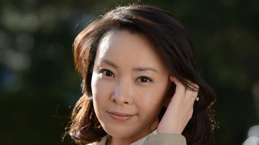 金喜善|她曾是张嘉译的老婆，离婚后居然嫁给了他！！