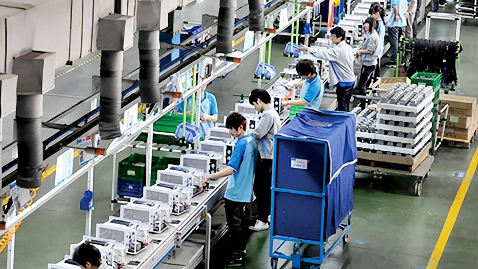 |厨房里的科技战争：从落后百年到致命逆袭，中国小家电做对什么？