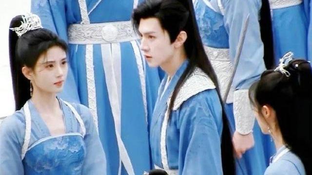 赵露思|《偷偷藏不住》女主是赵露思？田曦薇却被指更贴原著，还上了热搜