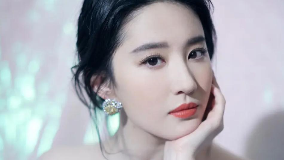 钻戒|刘亦菲，就是美到我心坎里的美人呀，在我心里没法用语言去形容