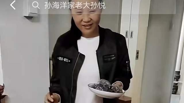 道德绑架|孙海洋妻子给小儿子夹豆包，却被喊话应该先给孙卓，简直道德绑架