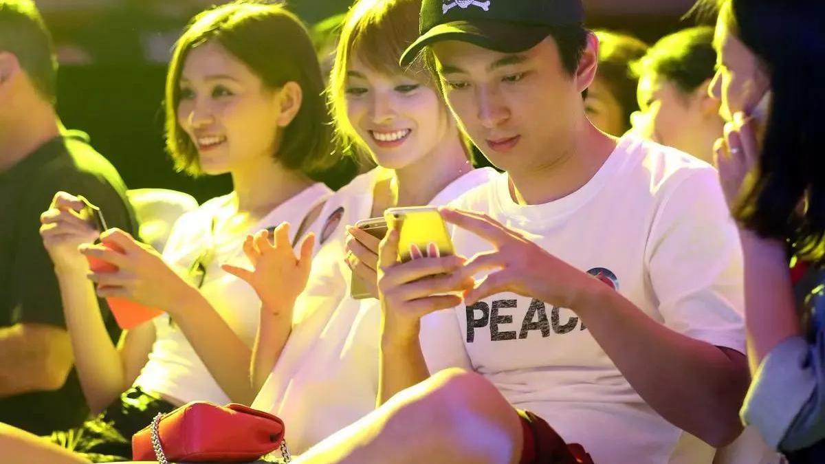 王思聪|周劼vs王思聪？王健林：让我儿子来告诉你啥才是富二代