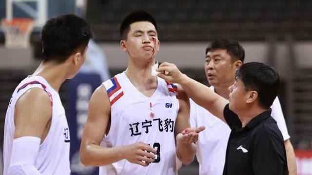 辽宁男篮|李洪庆表态辽篮不会引援，杨鸣内部挖掘，二队锋线大将上调一线队