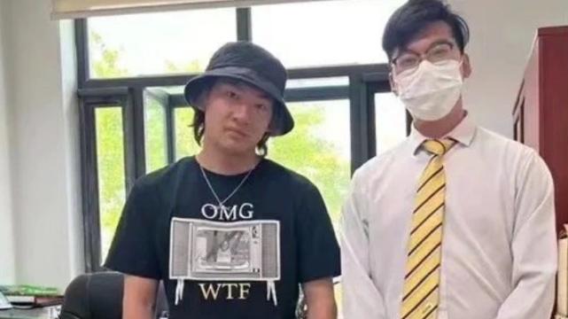 苏翊鸣|18岁拿到驾照+获赠豪车！奥运冠军苏翊鸣狂秀新技能，太开心了