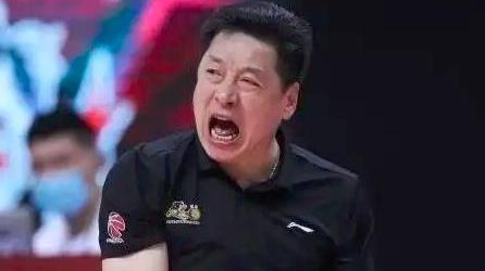 李春江|被孙铭徽打怕了？李春江再找帮手，很像昔日福特森