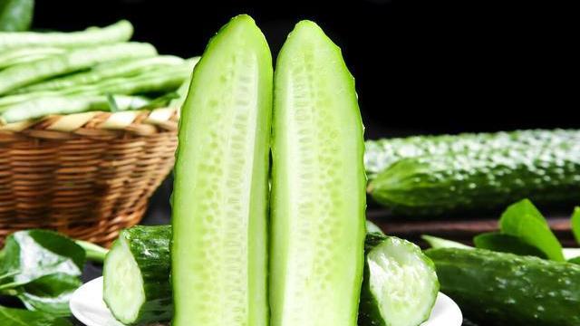 春季，猪肉牛肉靠边站，多吃“5菜2果”，营养祛肝火，越吃越精神