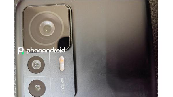 苹果|2亿像素版K50” 小米真机谍照流出