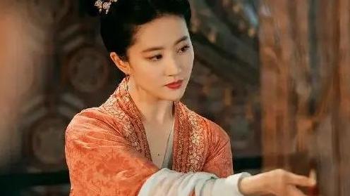 刘亦菲|《长陵》女主定下刘亦菲，网传男主是王一博，粉丝：非官宣不约