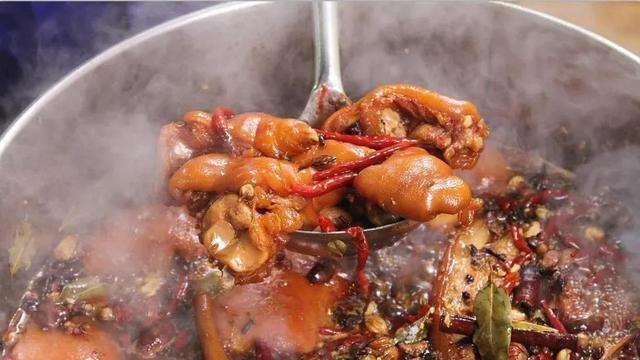 卤水|百年老卤水价值超百万？越久越香的卤水，为什么不会变质？