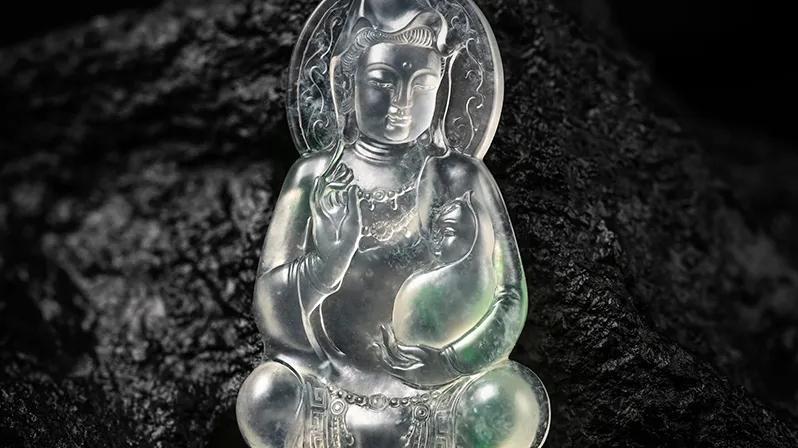 翡翠|你找人代购翡翠最在意的是什么？