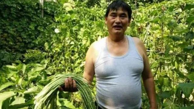 防晒 大衣哥儿子小伟减肥有成效，三天掉秤10斤，比姐姐朱雪梅还胜一筹
