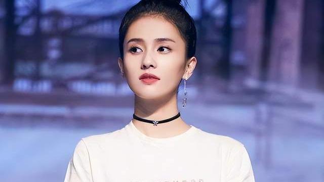 白梦妍|《奔跑吧》开始没打算邀秦霄贤助阵, 却被白鹿点名推荐, 理由超好笑