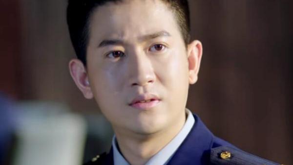 韩宇辰|戏里被吐槽扑克脸，韩宇辰也是一位硬汉男神，而且演技不输任嘉伦