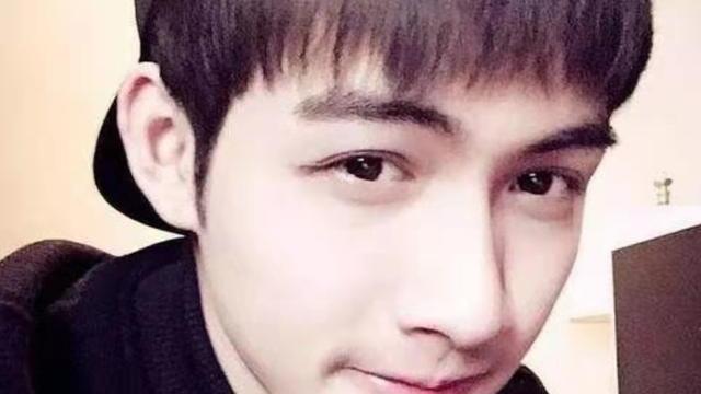 参观张彬彬住的豪宅，生活中很喜欢小动物，房子装修富有爱心