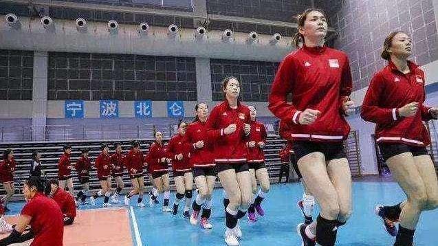 朱婷|恭喜中国女排，28岁朱婷或宣布，蔡斌乐开花，明年冲击1500万？