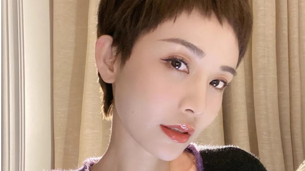 发型 发量少的女生适合什么发型？这三种发型显发量又好看，建议你选择