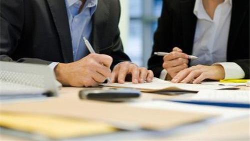 |最毒鸡汤！是让人辞职去开店，这是好选择吗？看80到00后怎么说