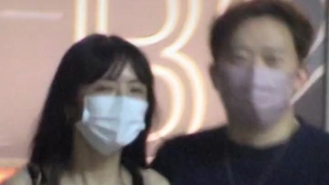 蔡文静|32岁女星恋情曝光！一路腻歪疑同居