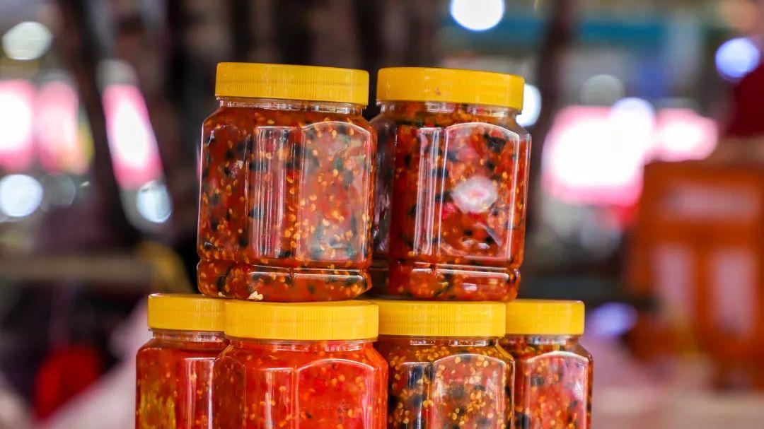 奶茶|别再说广西人不能吃辣，他们的辣椒酱花样多，有的辣到湖南人都受不了