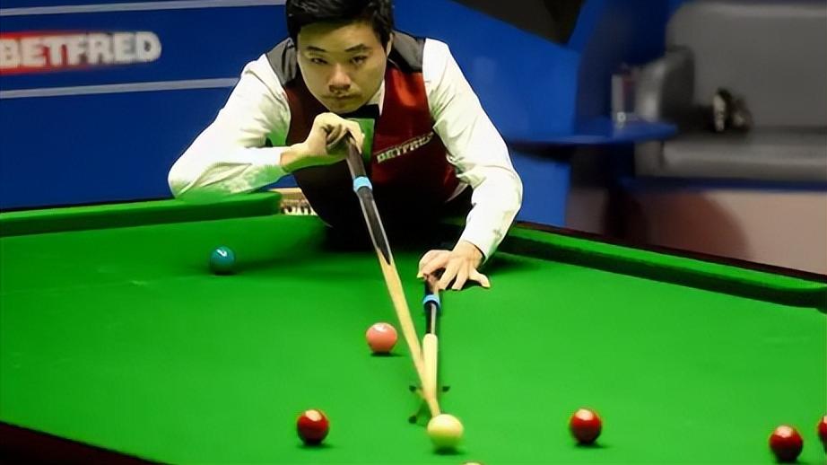 丁俊晖|斯诺克47年仅诞生11位世界第一！丁俊晖最尴尬，在位21天就被顶替