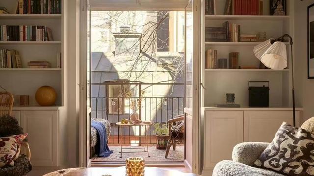 43㎡的小房子，功能齐全，温柔奶油色搭配复古风装饰，也太好看了
