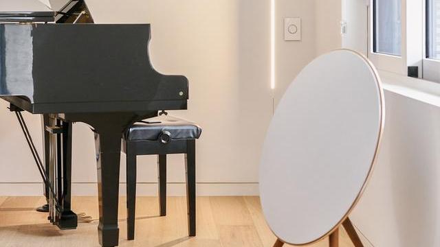 一家6口的379㎡私宅，2个娃3个娱乐房，大露台改“足球场”，阔气