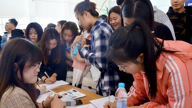 穿衣搭配|“我们不要三无家庭的本科生”，HR的话，不知打醒了多少沉睡的人