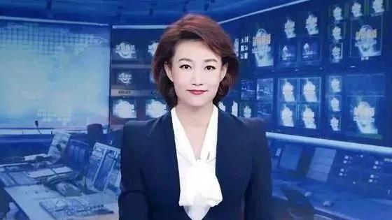 李梓萌|央视主持人李梓萌，有才有颜，书法被网友称赞