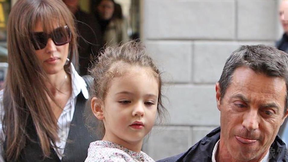 杰西卡|好莱坞老牌性感女神，40岁杰西卡造型太绝！多少男人盯着你的容貌