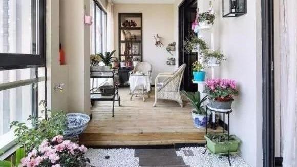 阳台只晒衣服？那是一文不值，这样改造还能多出一房，可值千金